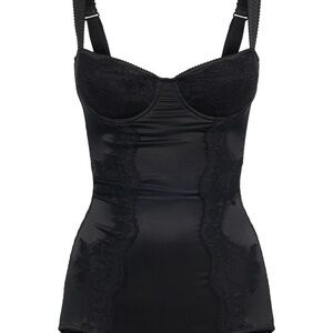 Dolce&Gabbana
Stretch satin & lace bodysuit